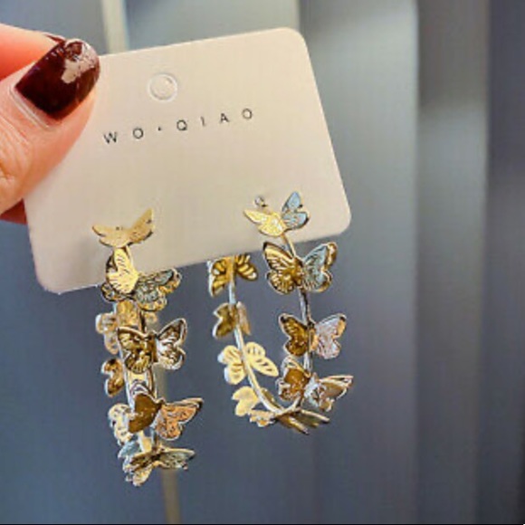Jewelry - NEW 18k gold plated butterflies 🦋 Earrings